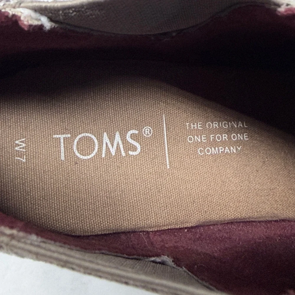 TOMS Lomas Wedge Booties Grey Snakeskin Embossed Ankle Boots  Womens 7